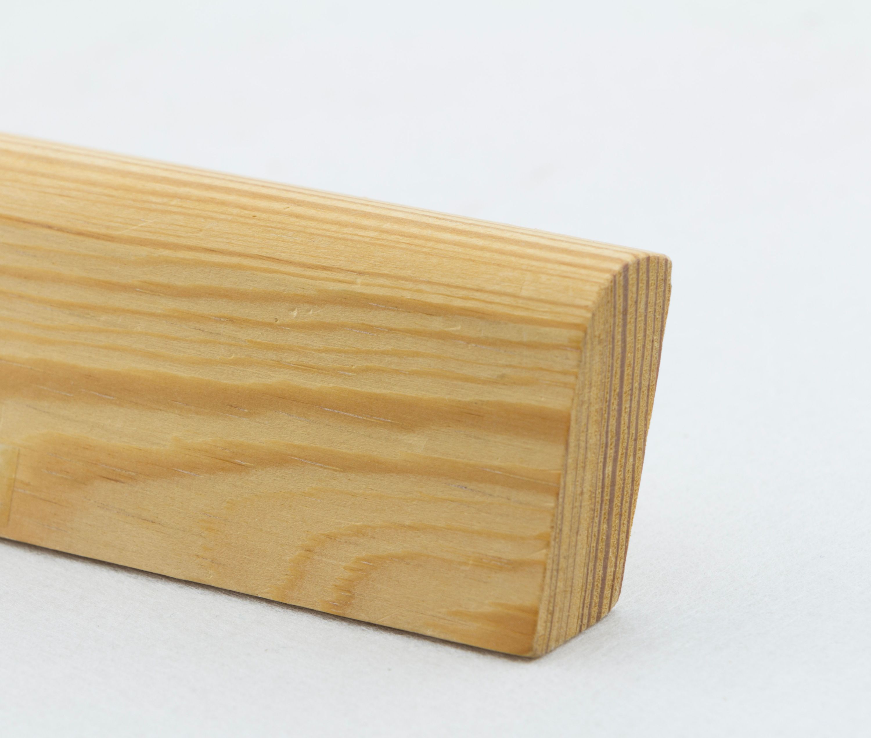 Woodline Sockelleisten Seekiefer 50-19