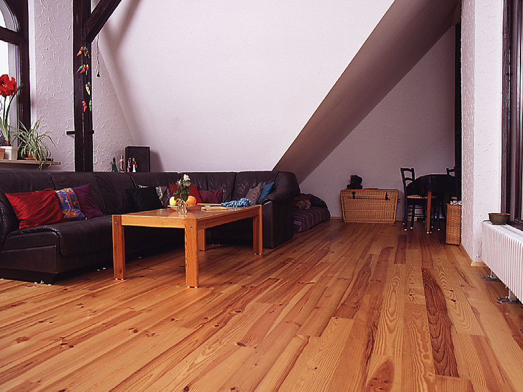 Woodline Seekiefer Rustical gehobelt 2-gefast unbehandelt
