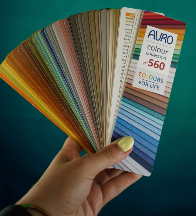 AURO Farbkarte COLOURS FOR LIFE - Holzlasur Nr. 560